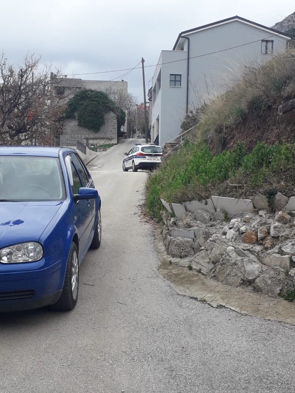 policija-podstrana.jpeg