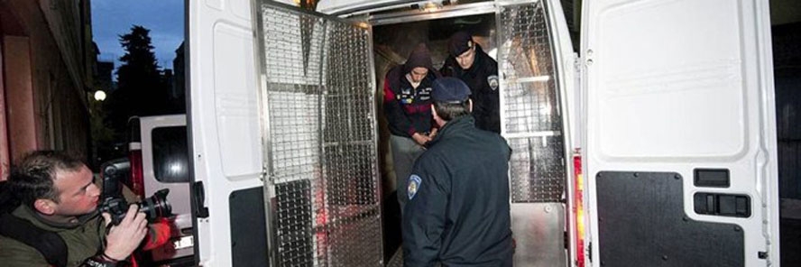 Zadranin osumnjičen za ubojstvo majke i bake na vještačenju se satima tresao i bacao pod stol