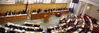 Vatreno u saboru: Oporba tuži vladajuće za zatiranje demokracije