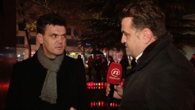 U Mostaru tisuće svijeća za Praljka: "Najveću odgovornost snosi Stipe Mesić koji je cijeli sretan dilao dokumente po Haagu"